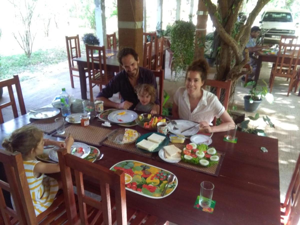 Lavish Eco Jungle Hotel Tissamaharama Kültér fotó