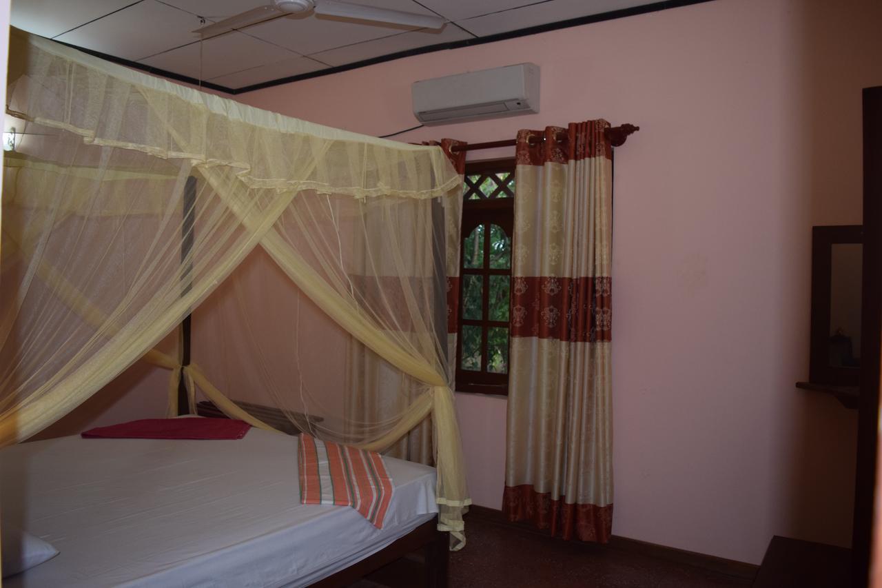 Lavish Eco Jungle Hotel Tissamaharama Kültér fotó